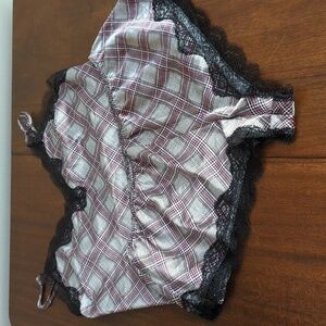 Victoria Secret sleep set, size L.